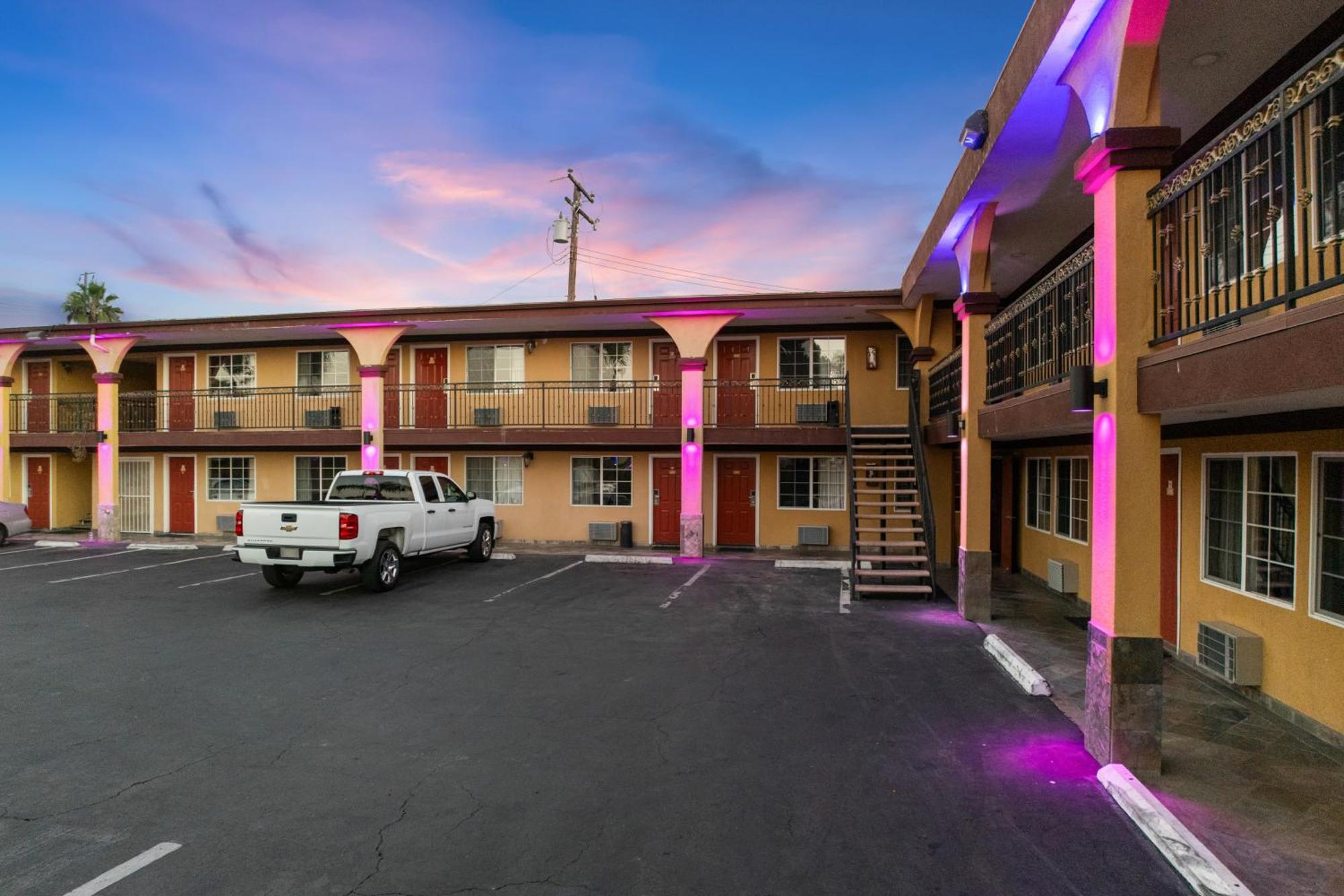Sky Palm Motel - Ориндж Экстерьер фото